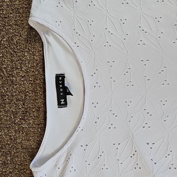 Top - Picture 5 of 16